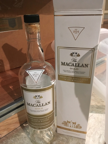 Macallan bottle gold 